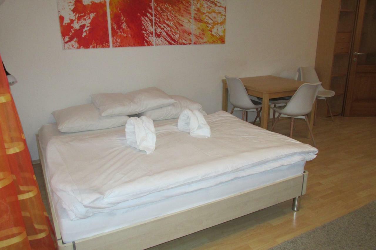 Apartman Riviera Apartment Липно над Вълтава Екстериор снимка
